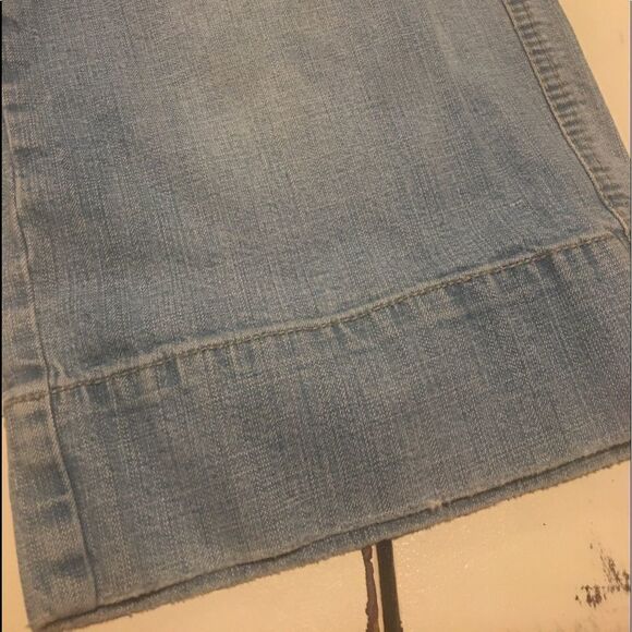 Vintage size 5 wide leg blue jean capri shorts distressed - Picture 4 of 9